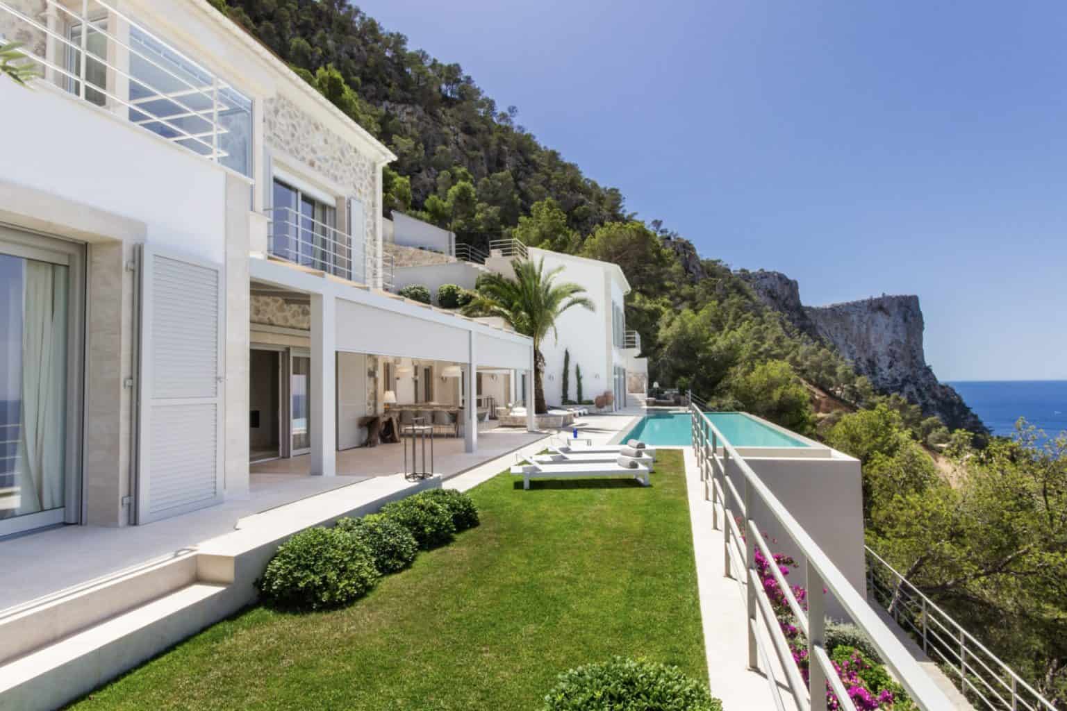 Villa Rental Mallorca - 6 Bedrooms - Balearic Bliss - Villa Folies - Port Andratx (1)