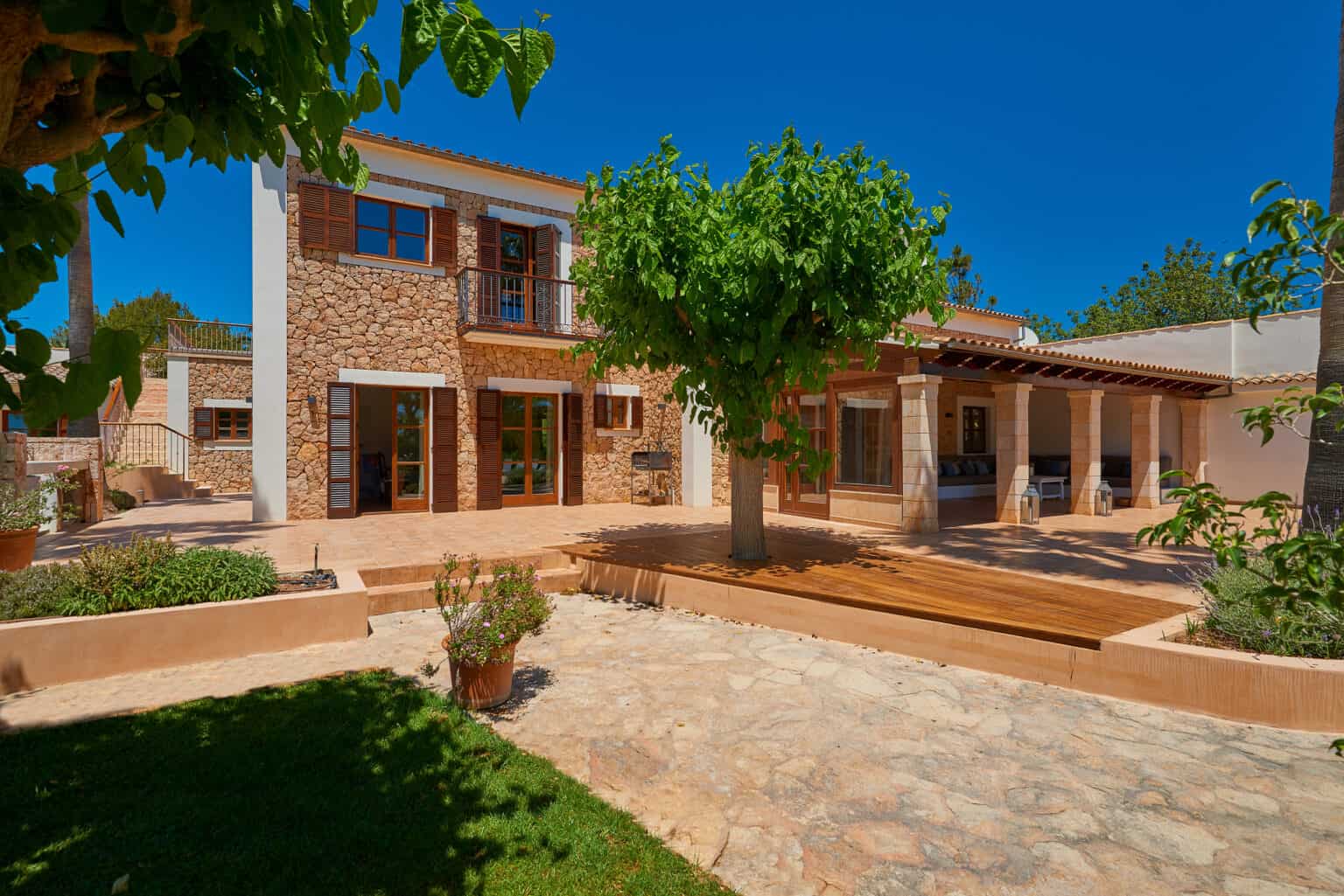Villa Rental in Mallorca - 6 Bedrooms - Balearic Bliss - Can Adrover - Southeast- Main House Facade